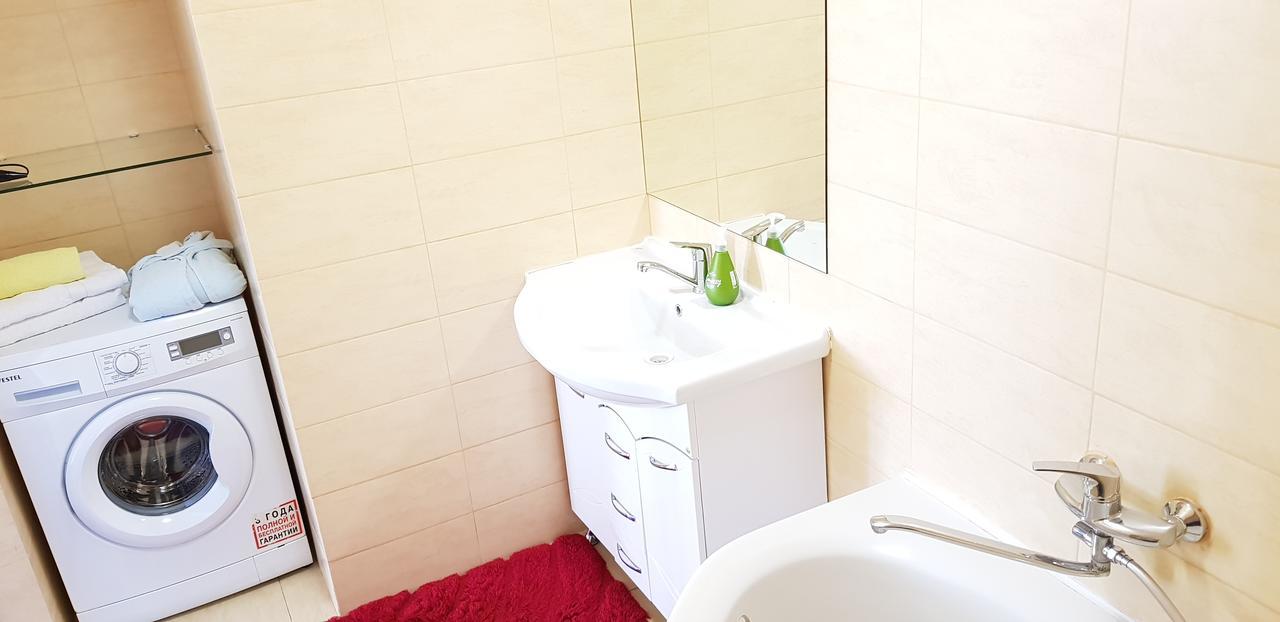 Apartment Lazurniy Астана Екстер'єр фото