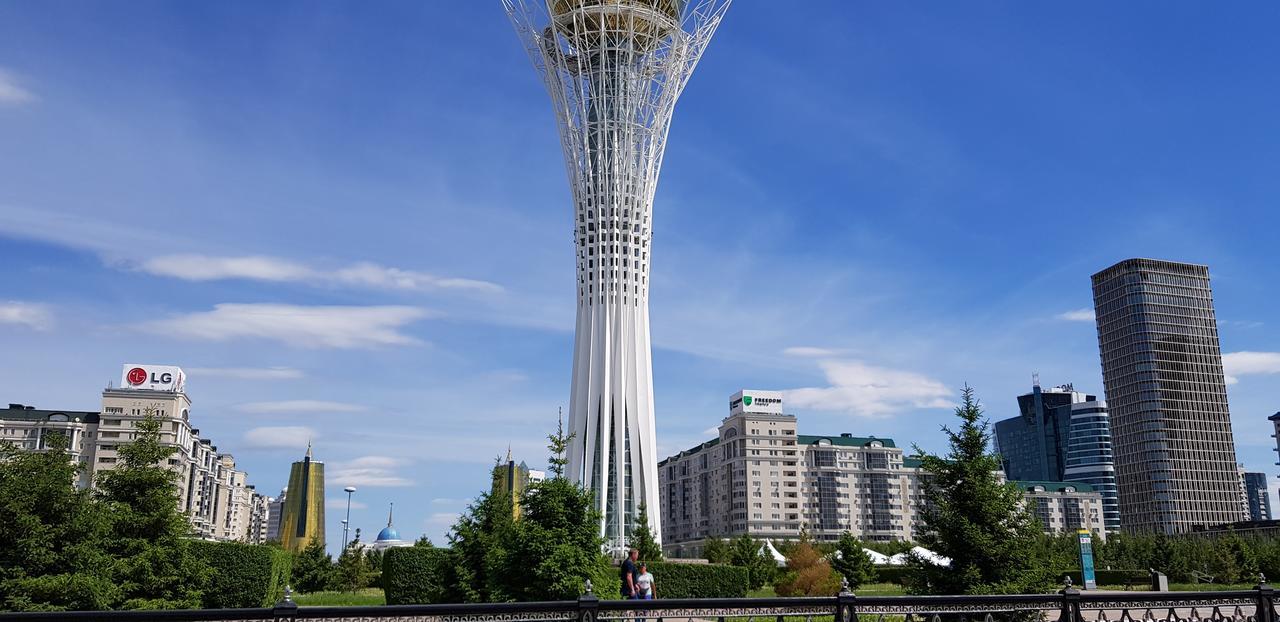 Apartment Lazurniy Астана Екстер'єр фото